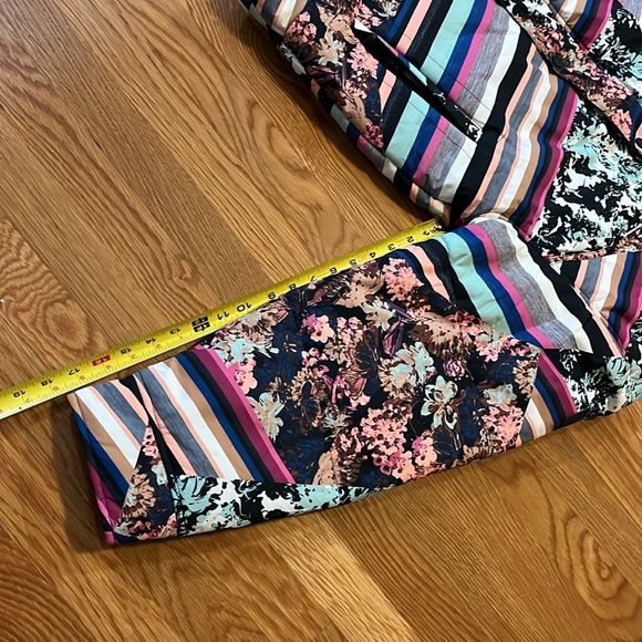 Free People Movement Bunny Slope Floral Puffer Jacket Size Large NWT - Picture 7 of 17